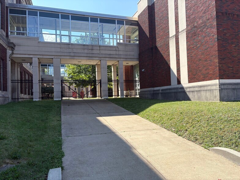 More Photos Of 0 N McKean E North Sts, Butler Schools For Lease