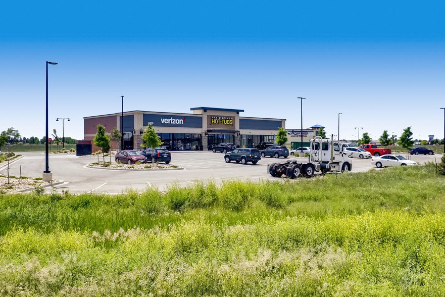 More Photos Of 4301-4485 City Centre Rd, Firestone Unknown For Lease