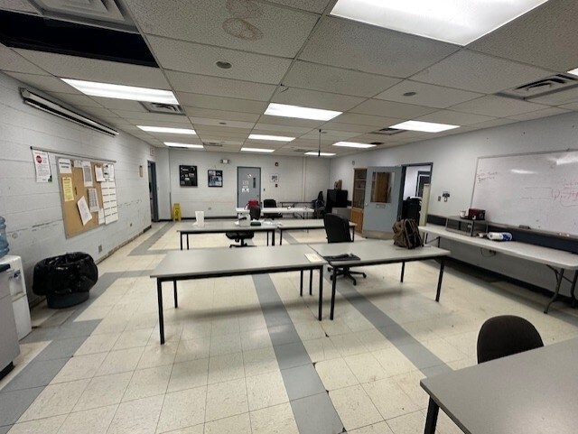 More Photos Of 28507 AB-36, Sunnynook Industrial For Sale