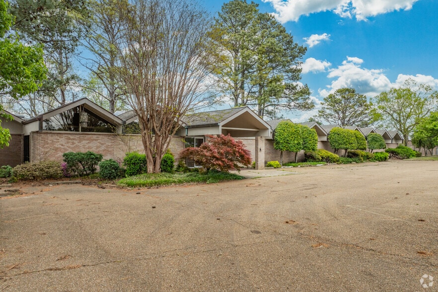 More Photos Of 1312 Bishop St, Union City Medical For Sale