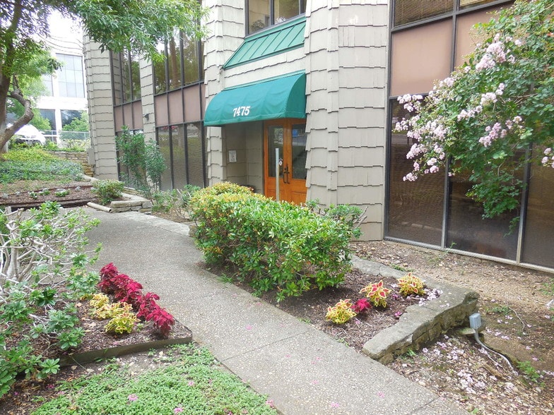 More Photos Of 7475 Callaghan Rd, San Antonio Office For Lease