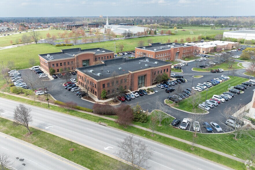 More Photos Of 444 Lewis Hargett Cir, Lexington Office For Sale