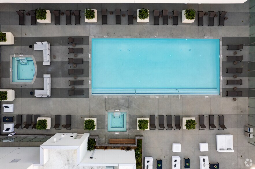 More Photos Of 2801 Sunset Pl, Los Angeles Apartments For Lease