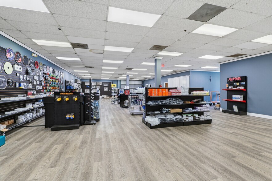 More Photos Of 9208 Enterprise Ct, Manassas Park Warehouse For Sale