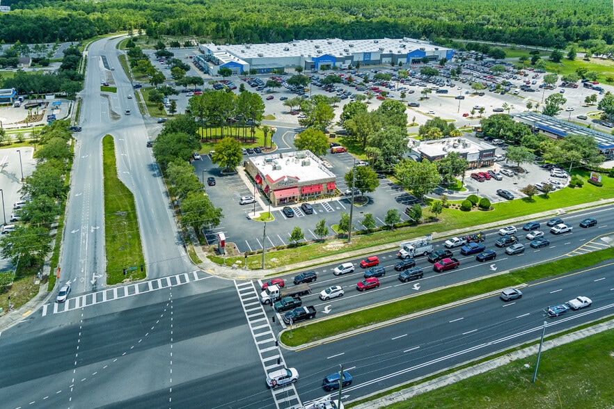 Primary Photo Of 11300 N 95th Cir, Ocala Restaurant For Sale