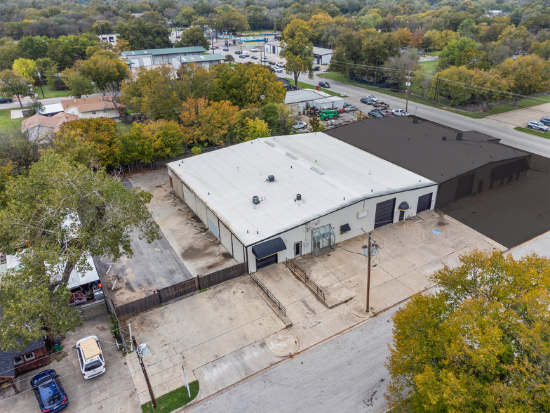 Primary Photo Of 2333-2337 Delante St, Haltom City Warehouse For Sale