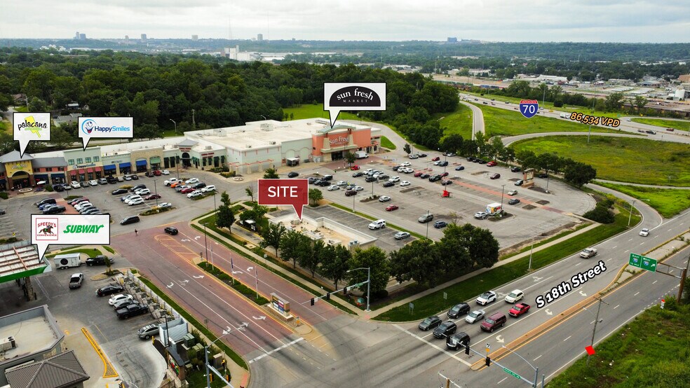 Primary Photo Of 211 S 18th St Expy, Kansas City Fast Food For Sale