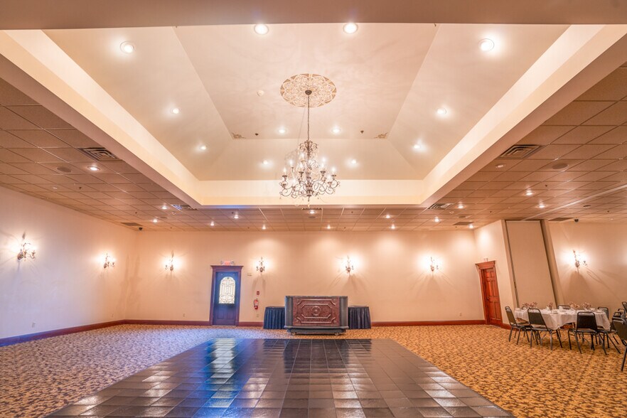 More Photos Of 142-146 E Main St, Ilion Lodge Meeting Hall For Sale