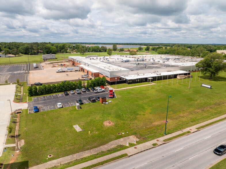 Primary Photo Of 650 Hwy 412 W, Siloam Springs Warehouse For Sale