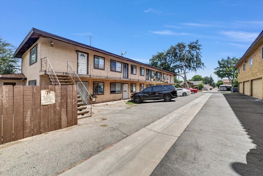 More Photos Of 712 E Howard St, Corona Apartments For Sale