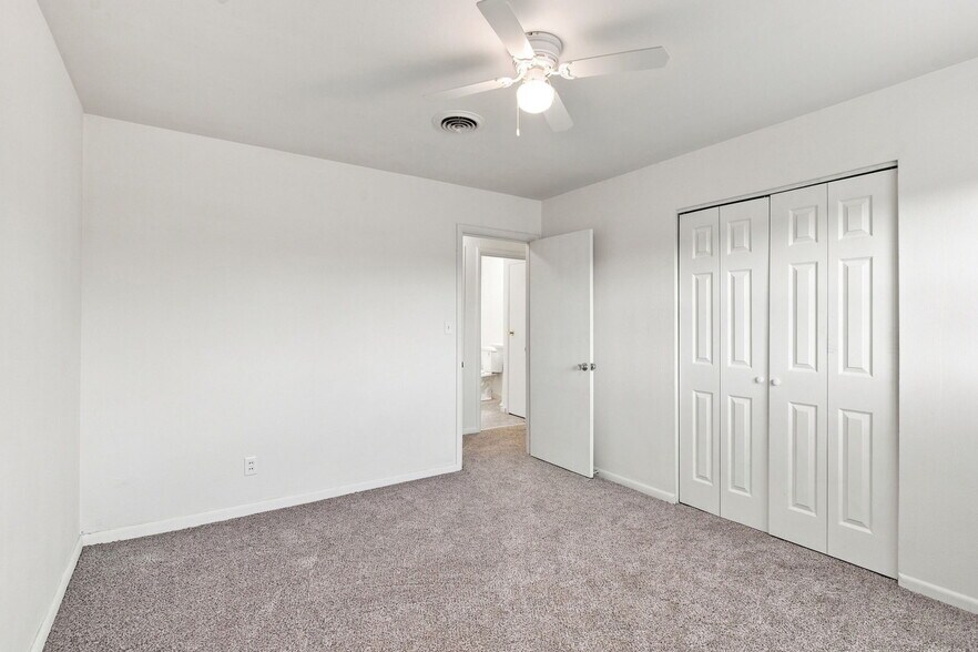 More Photos Of 3741 State Rte 30 Hwy, Lonedell Multifamily For Sale