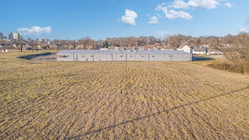 More Photos Of 645 E Georgia Ave, Memphis Bar For Sale