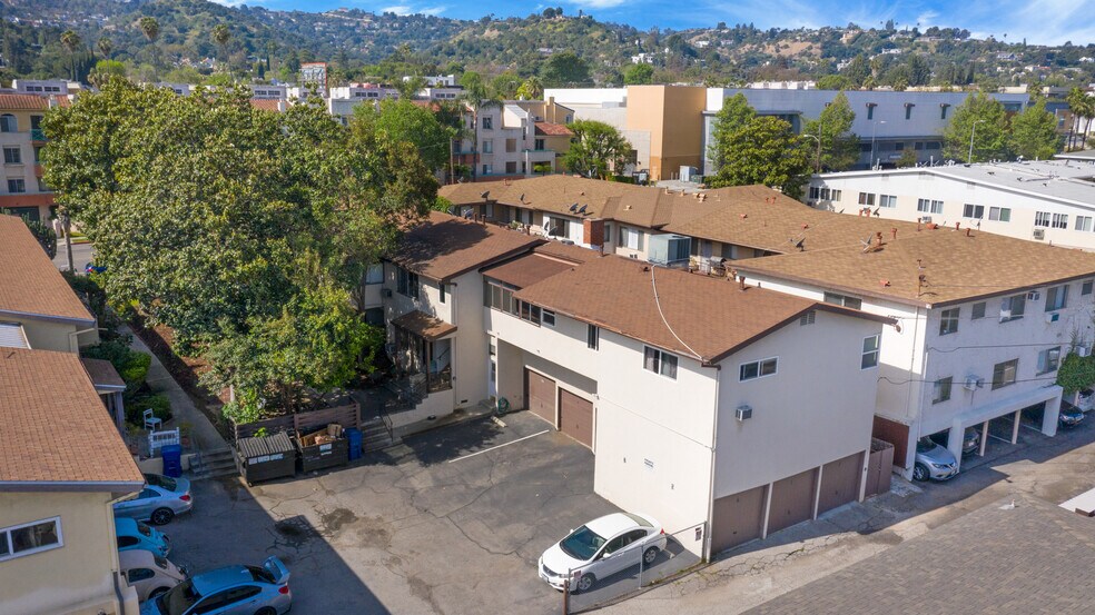 More Photos Of 14007 Moorpark St, Sherman Oaks Apartments For Sale