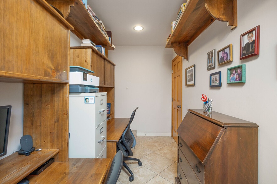 More Photos Of 1817 Euclid St, Santa Monica Apartments For Sale
