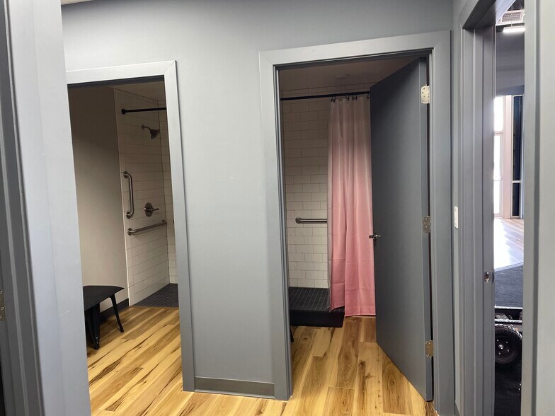 More Photos Of 3709 S Providence Rd, Columbia General Retail For Sale