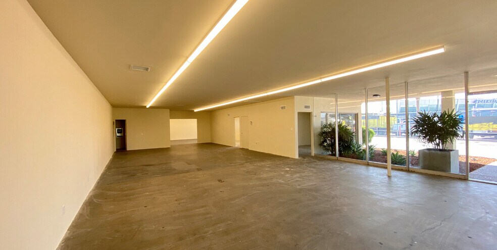 More Photos Of 9152 Rosecrans Ave, Bellflower Land For Lease