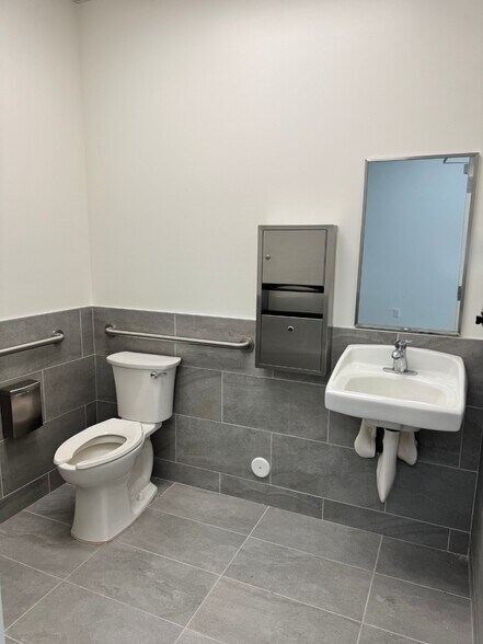 More Photos Of 26215 S Dixie Hwy, Homestead Apartments For Lease