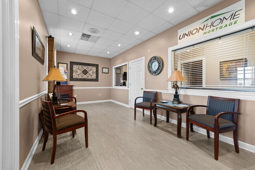 More Photos Of 824 S Dekalb St, Shelby Medical For Sale