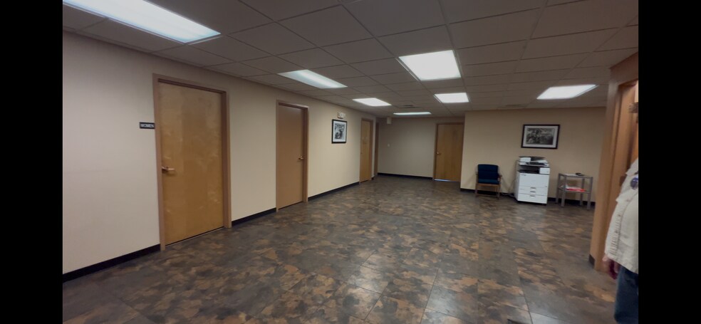 More Photos Of 7156 Sulier Dr, Temperance Manufacturing For Lease