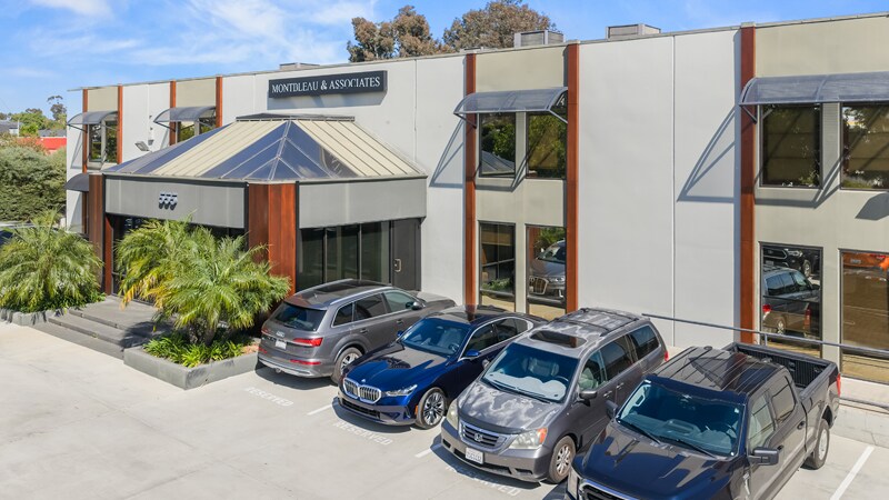 More Photos Of 555 Raven St, San Diego Manufacturing For Sale