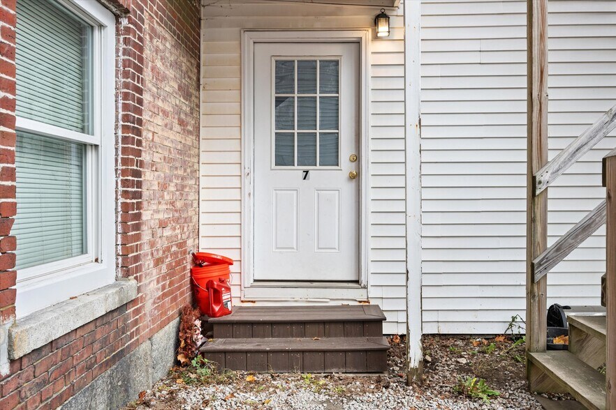 More Photos Of 72 3rd St, Bangor Apartments For Sale