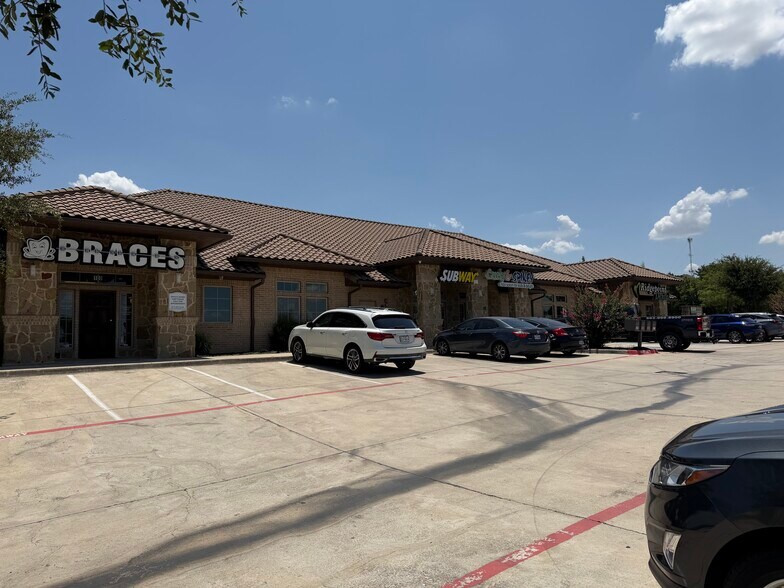 Primary Photo Of 151 Ridge Point Pky, Keller Freestanding For Lease