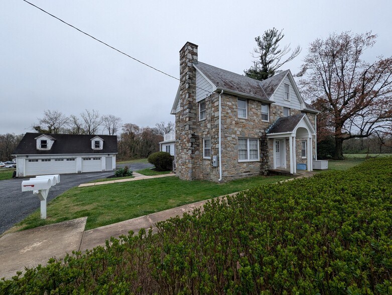 More Photos Of 2005 E Churchville Rd, Bel Air Freestanding For Sale