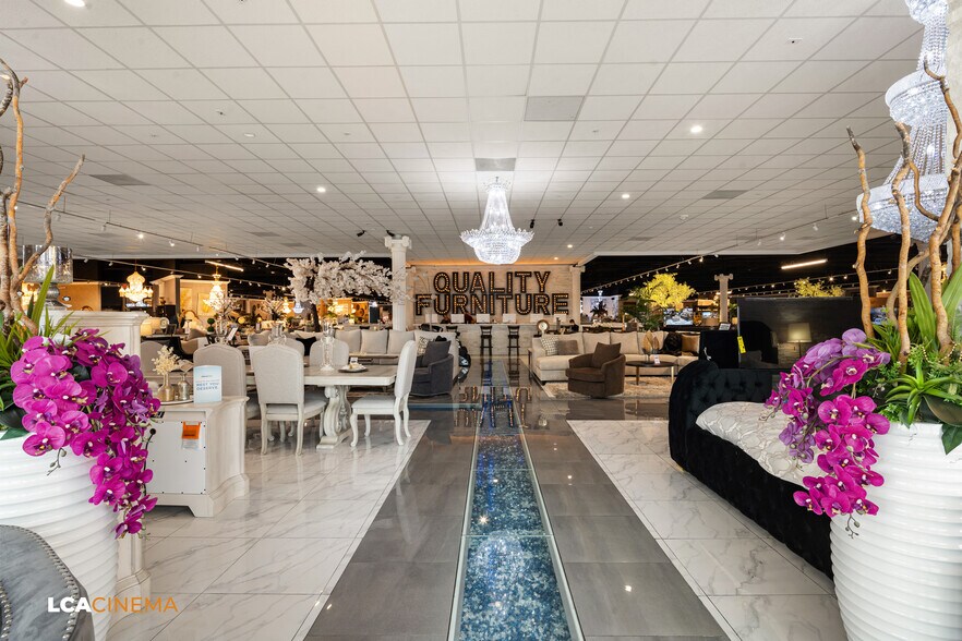 More Photos Of 3792 Ming Ave, Bakersfield Freestanding For Sale