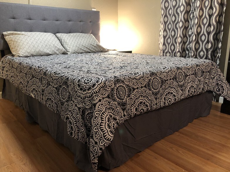 More Photos Of 5202 County Road 469, Brazoria Apartments For Sale