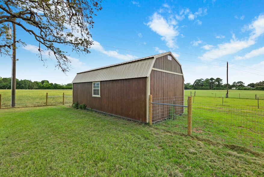 More Photos Of 46658 290 Bus., Hempstead Land For Sale