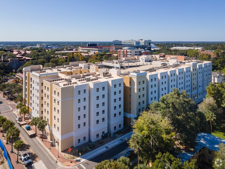 More Photos Of 104 NW 17th St, Gainesville Apartments For Lease