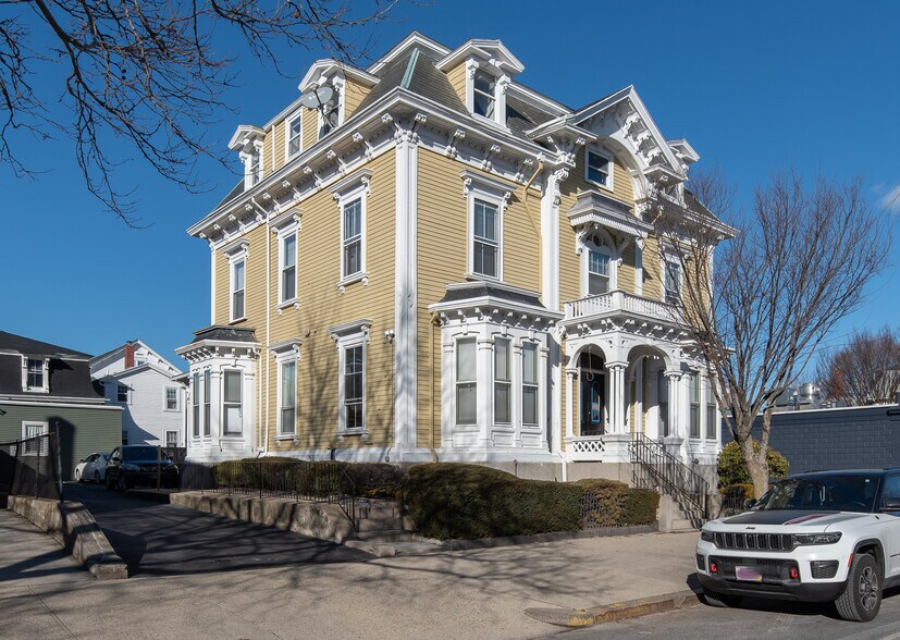 More Photos Of 215 Broadway, Providence Apartments For Sale