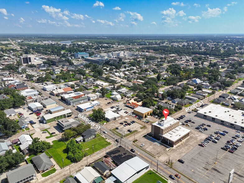 More Photos Of 801 Barrow St, Houma Office For Sale