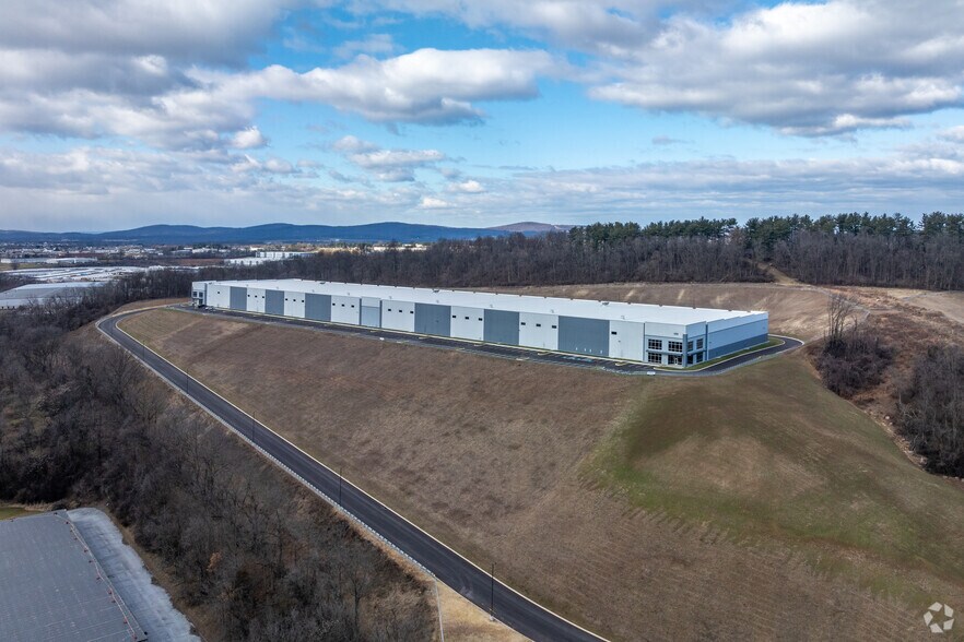 More Photos Of 600 Busser Rd, York Industrial For Lease