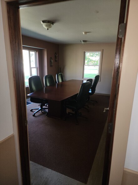 More Photos Of 536 W State St, Hastings Office Residential For Lease