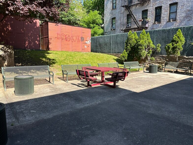 More Photos Of 596 Prospect Pl, Brooklyn Continuing Care Retirement Community For Sale