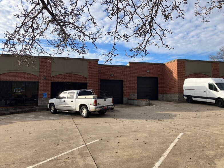 Primary Photo Of 2800 S Coltrane Pl, Edmond Warehouse For Lease
