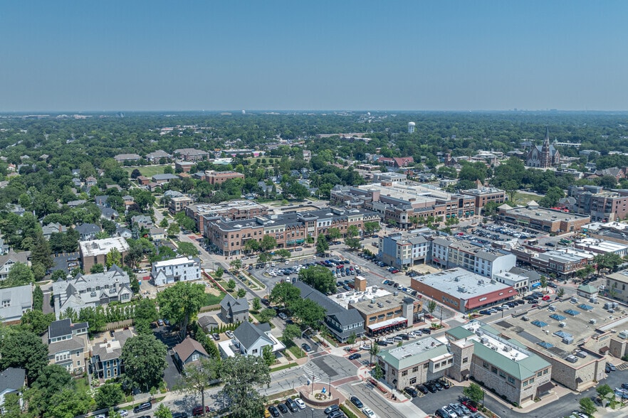 More Photos Of 55 S Main St, Naperville Office For Lease