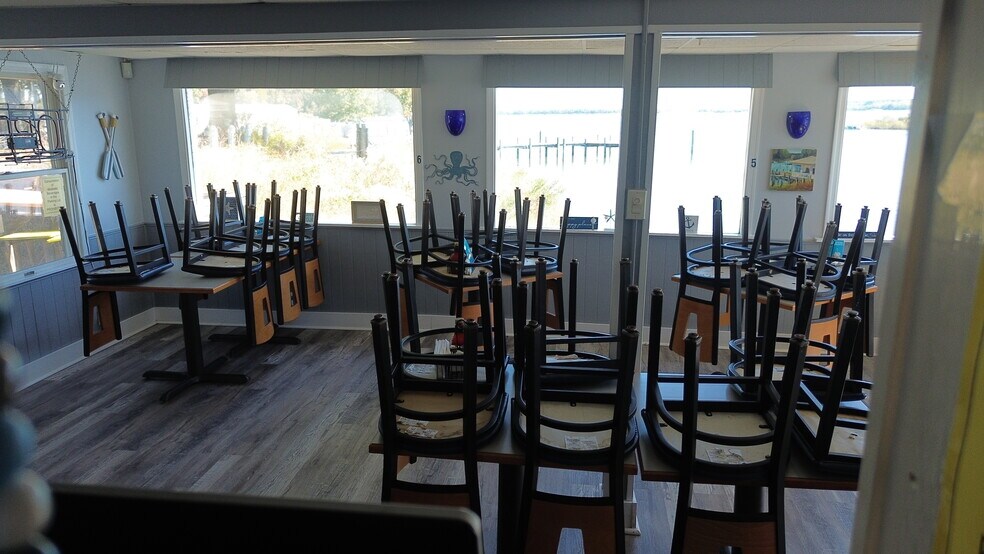 More Photos Of 38869 Morris Point Rd, Abell Restaurant For Sale