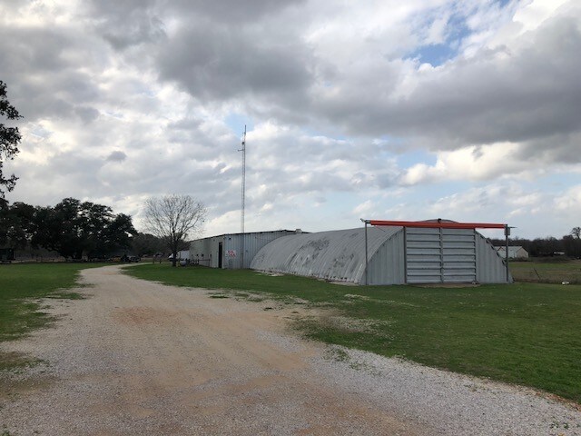 More Photos Of 108 Kellar Rd, Smithville Warehouse For Lease