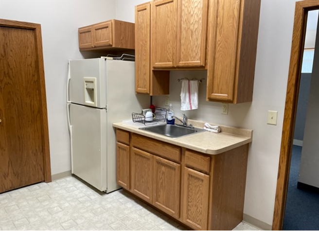 More Photos Of 10900 N Noble Ave, Champlin Flex For Lease