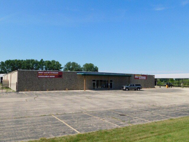 Primary Photo Of N6543 Us Highway 151, Beaver Dam Warehouse For Lease