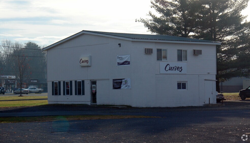More Photos Of 90 Briggs St, Johnstown Freestanding For Lease