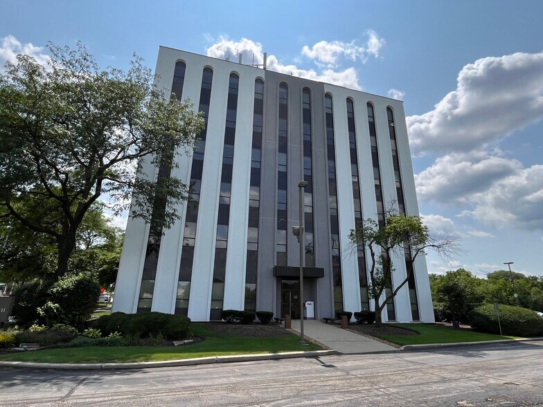 Primary Photo Of 1444 N Farnsworth Ave, Aurora Office For Lease