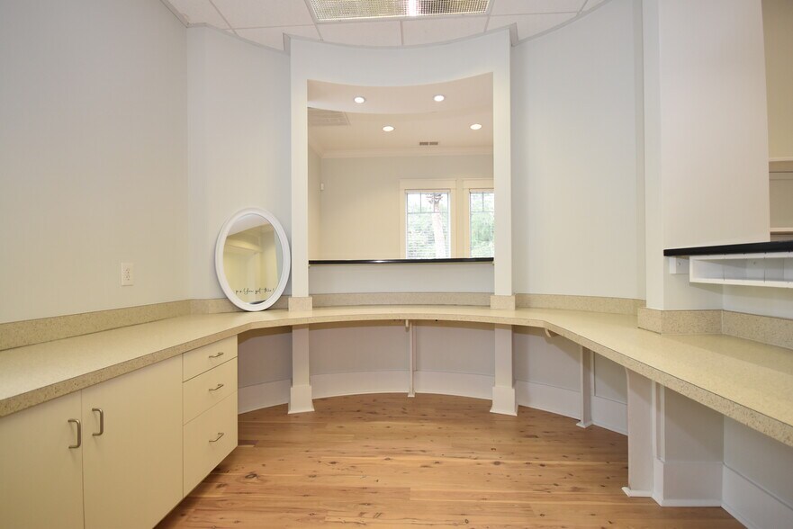 More Photos Of 277 Willbrook Blvd, Pawleys Island Office For Sale