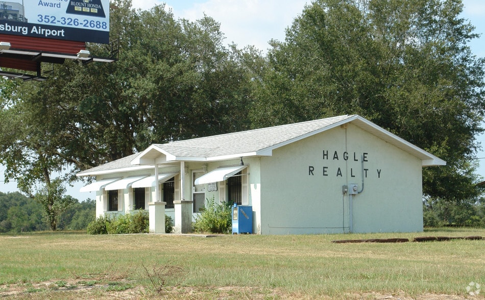 Primary Photo Of 16545 S Us-441, Summerfield Office For Sale