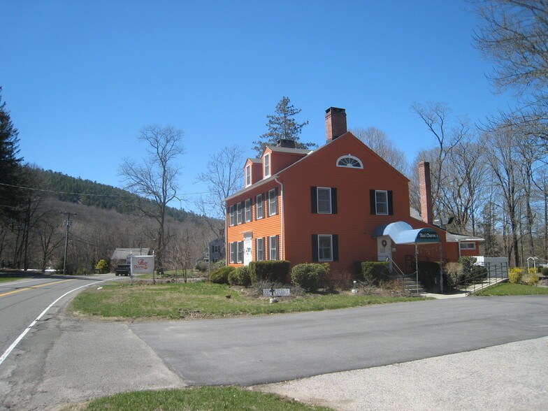 More Photos Of 218 Kent Rd, New Milford Restaurant For Sale