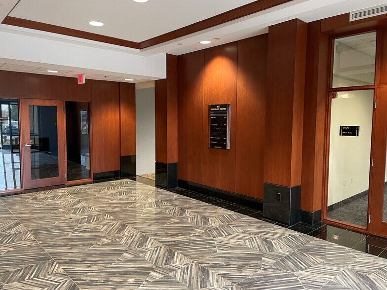 More Photos Of 9780 Ormsby Station Rd, Louisville Office For Lease