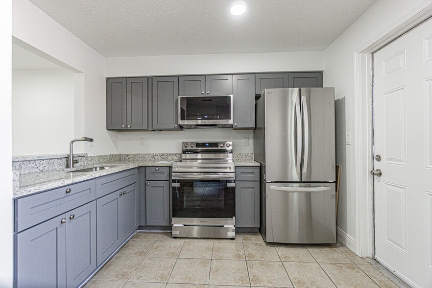 More Photos Of , Largo Unknown For Sale