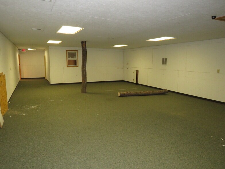 More Photos Of 264-272 S Front St, Braidwood Freestanding For Lease